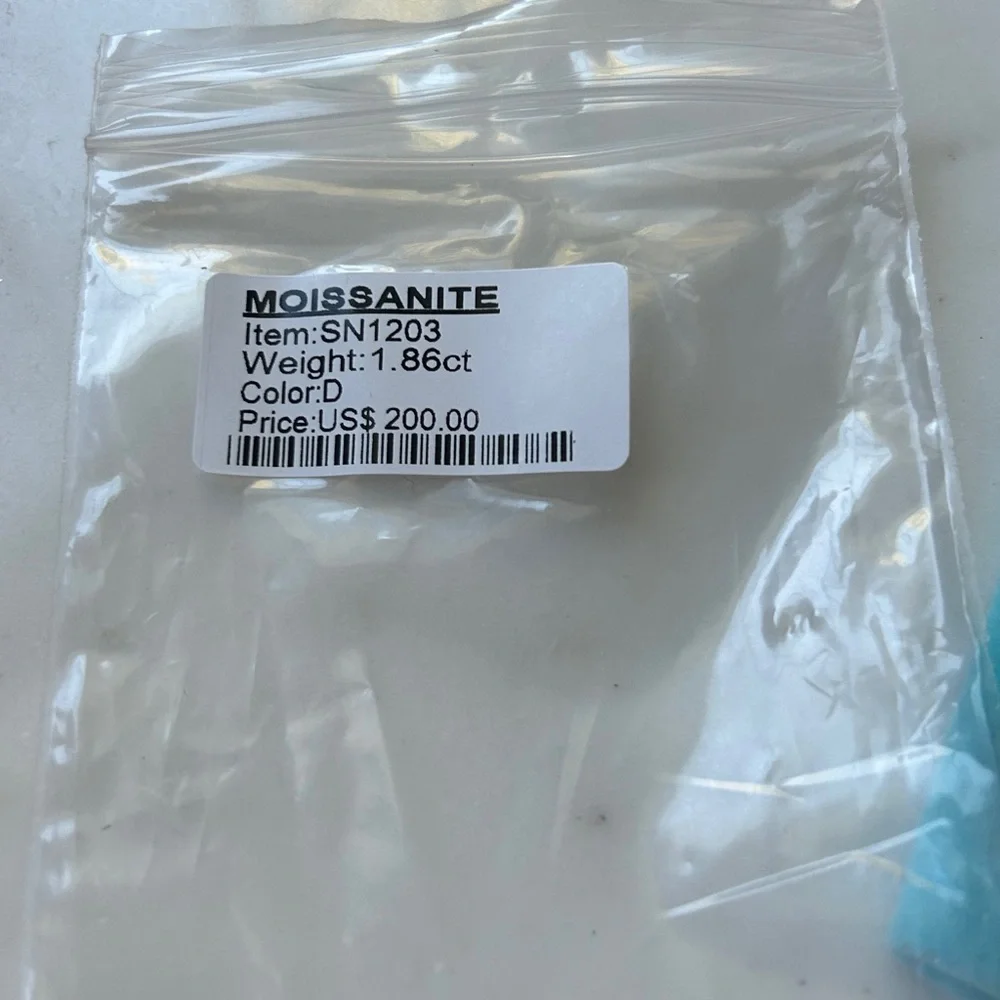 Moissanite retail $200